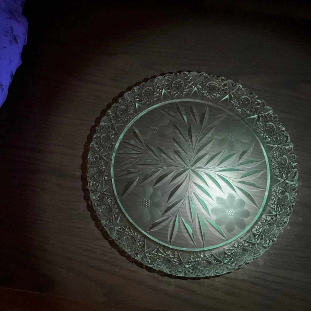 Vintage ABP American Brilliant Cut Glass Plate‎ Intaglio Hobstar Maganese Glow